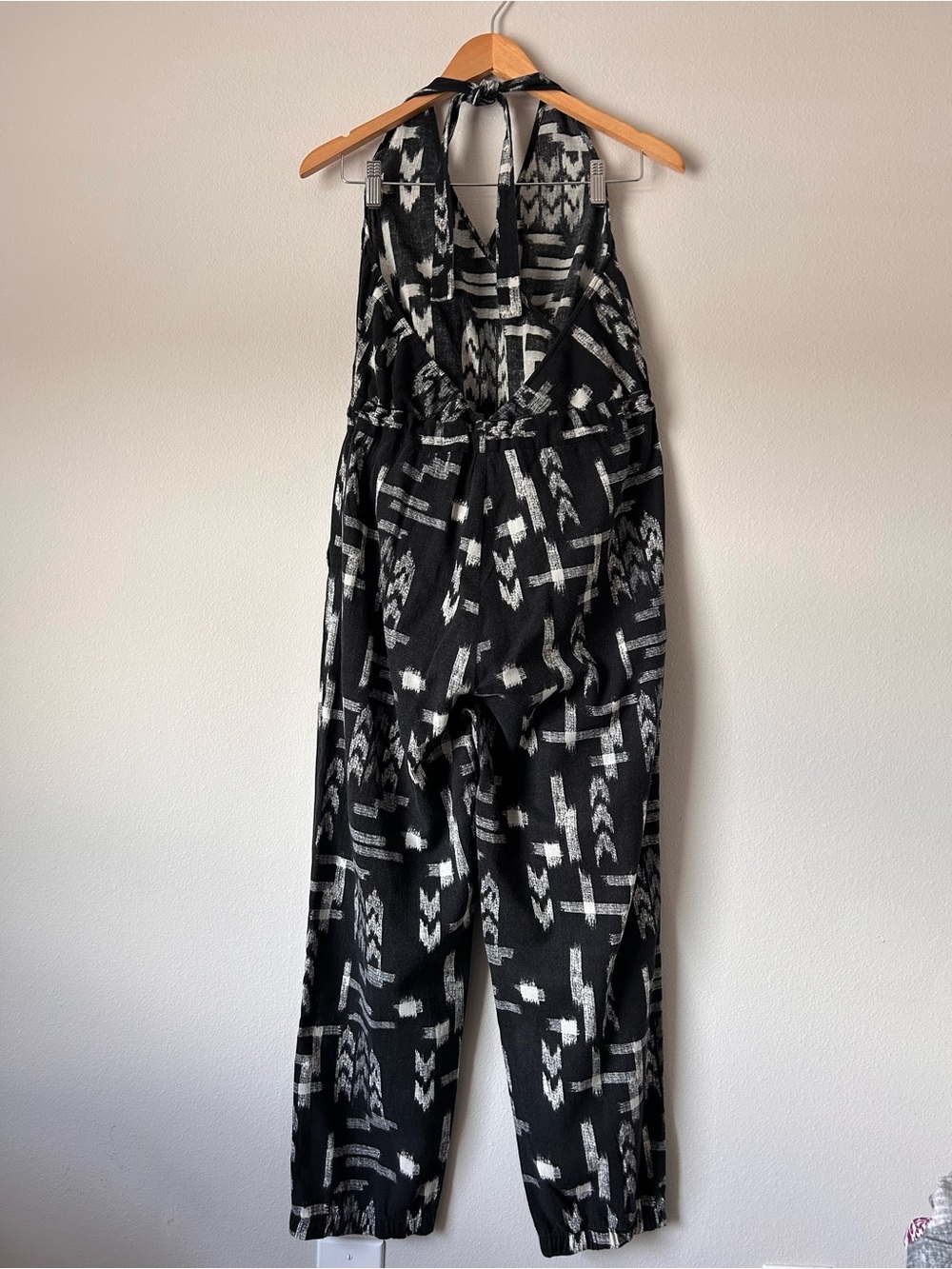 Madewell Black & White Geometric Halter Tie-Waist Jumpsuit - Picture 4 of 14